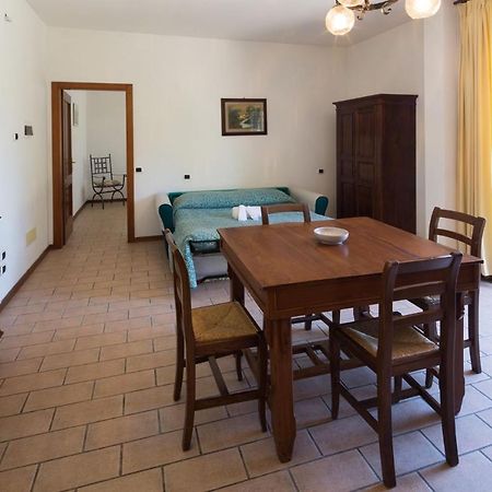 Agriturismo Casella Del Piano Губио Екстериор снимка