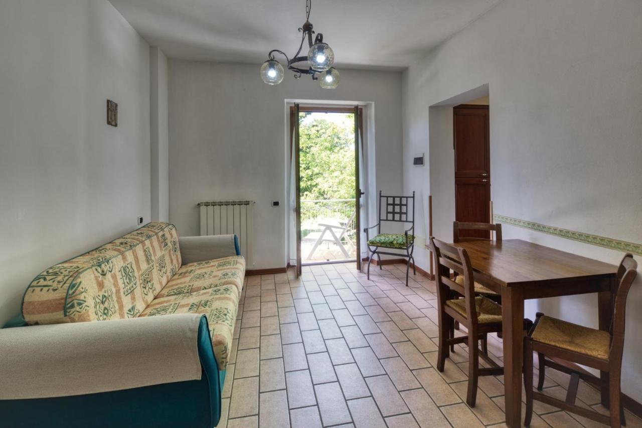 Agriturismo Casella Del Piano Губио Екстериор снимка