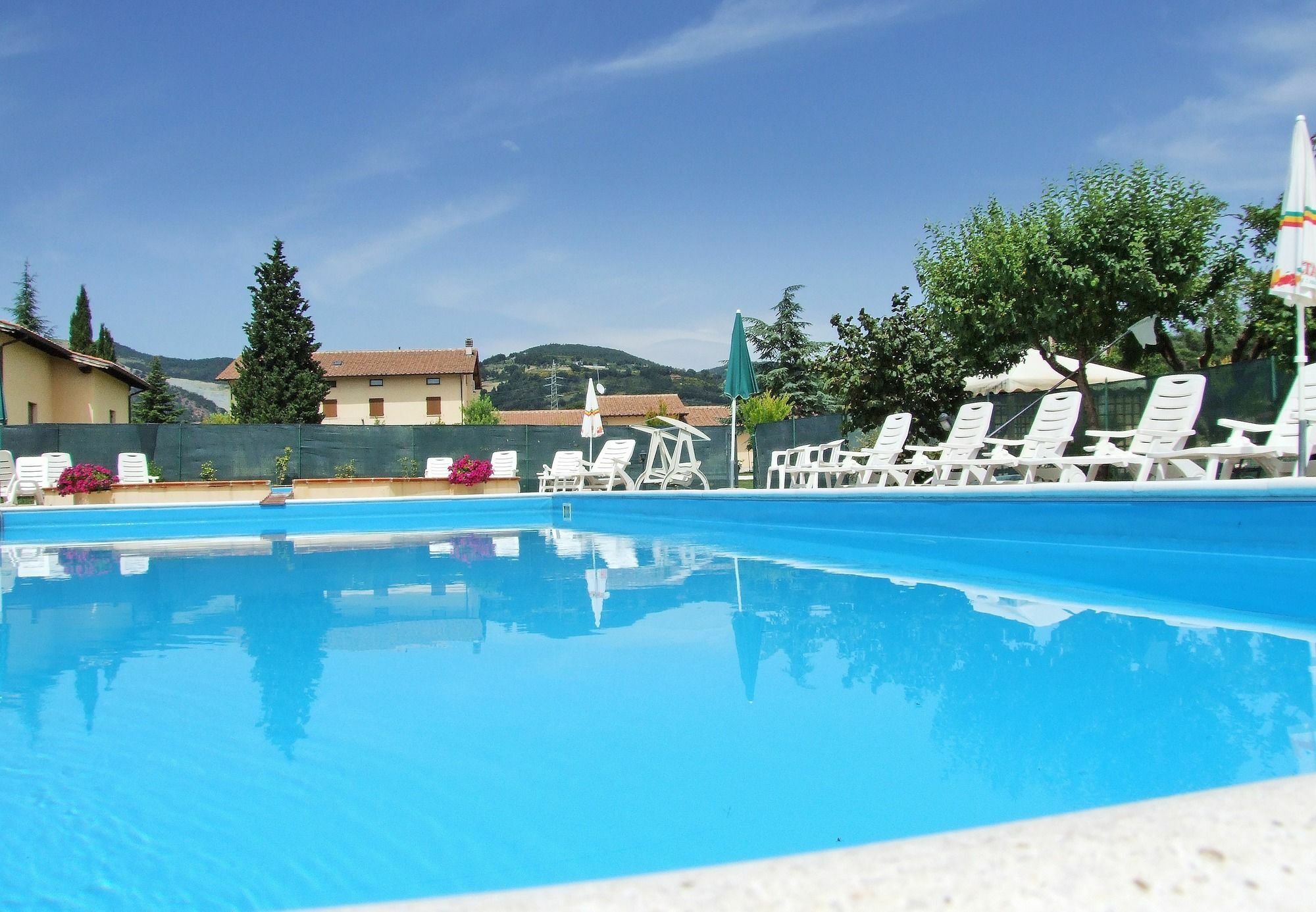 Agriturismo Casella Del Piano Губио Екстериор снимка